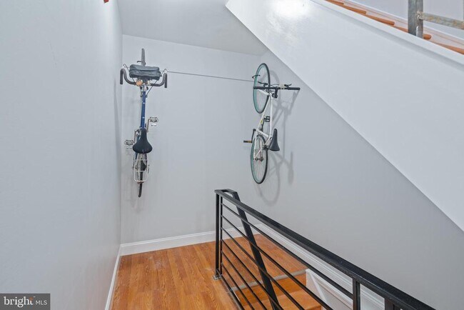 Building Photo - 1808 N 18th St #3