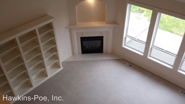 Building Photo - 4 br, 2.5 bath House - 3723 Broadmoor Dr  NE