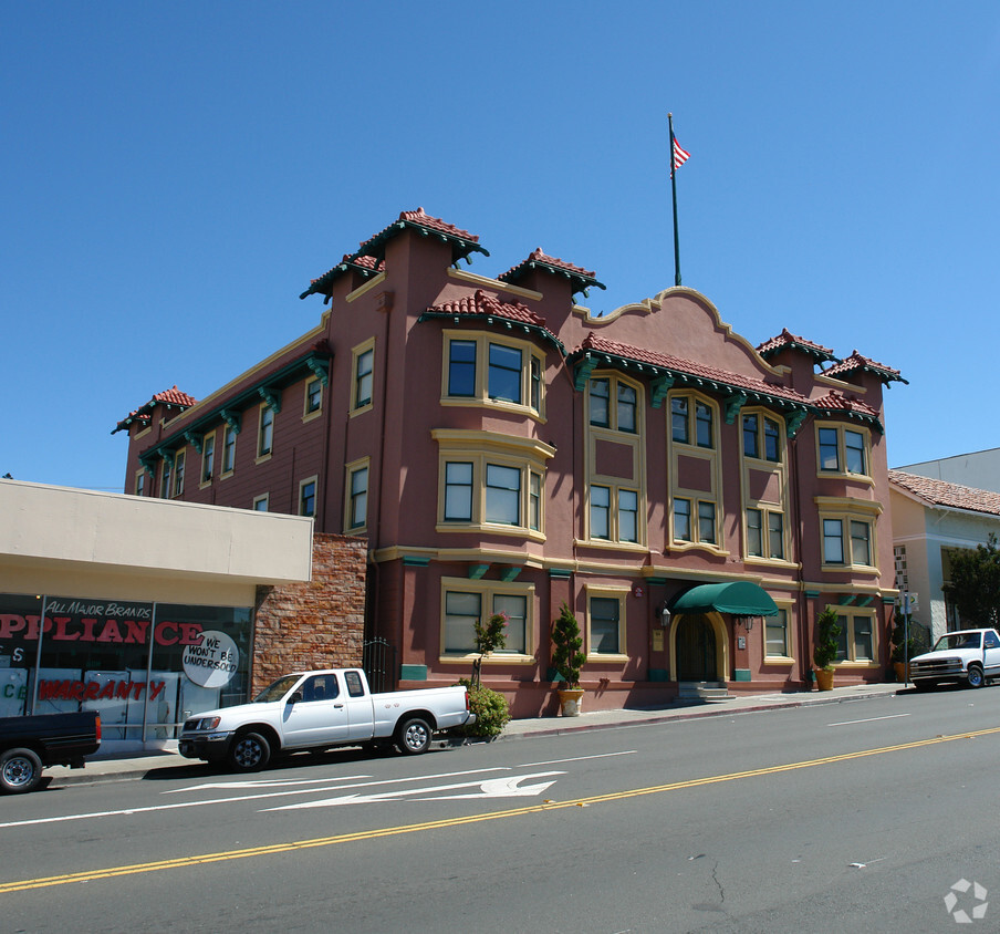 Foto del edificio - Duchess of Windsor Apartments