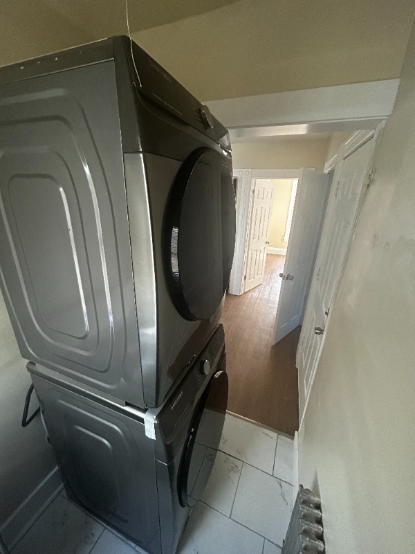 Building Photo - 18 Roberts St