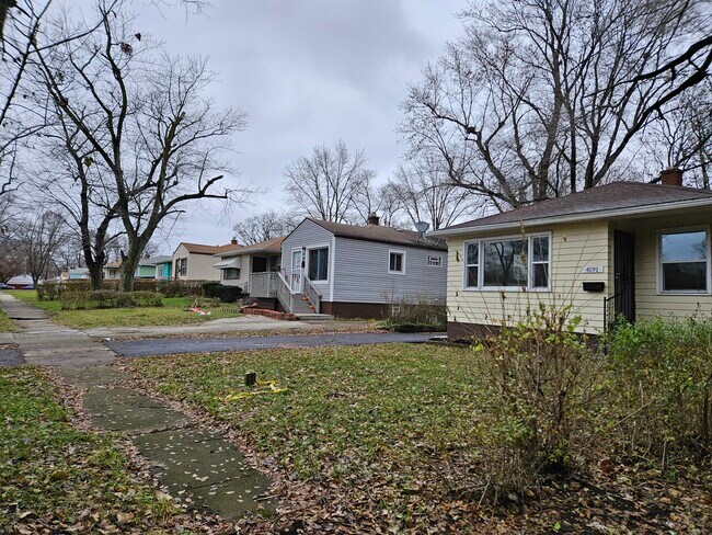 Building Photo - 4191 Pierce St