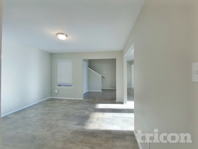 Foto del edificio - 1526 Fairfield Dr