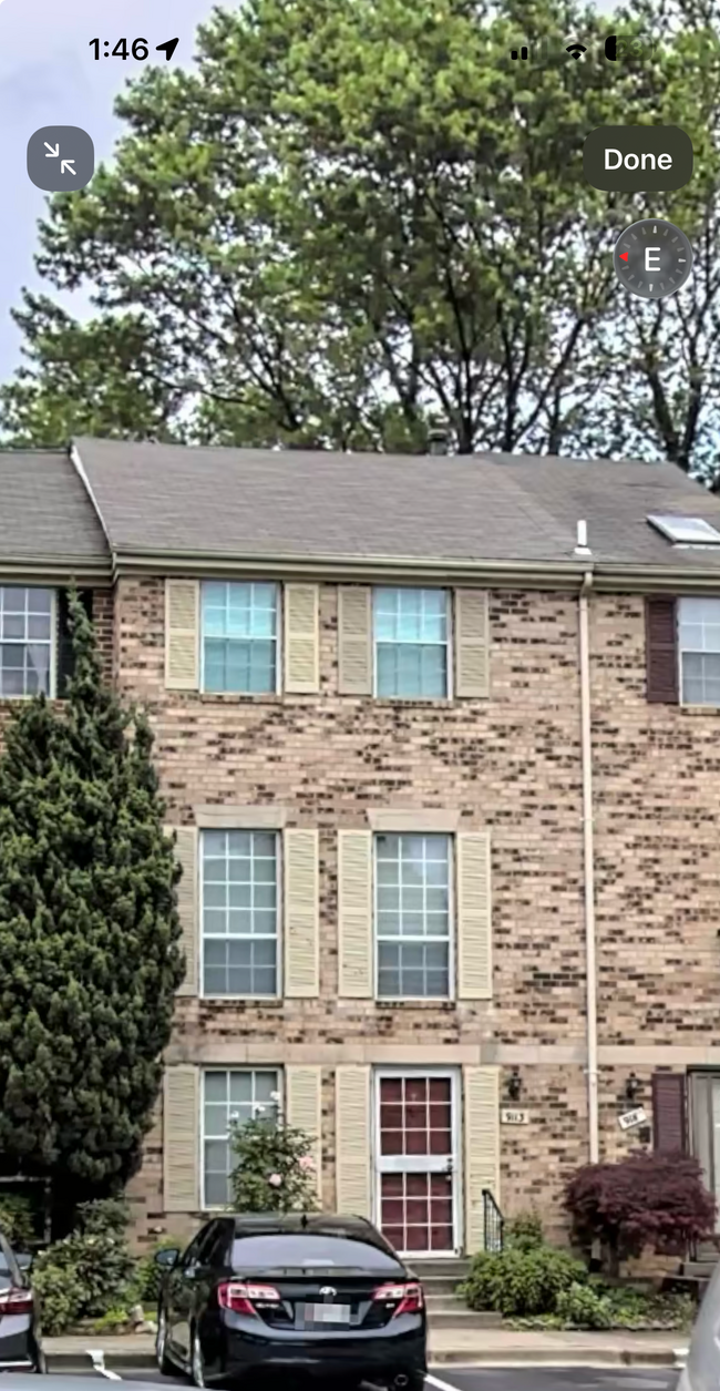 Building Photo - 9113 Glenville Rd