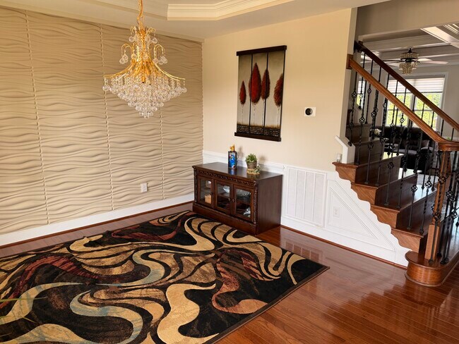 Foto del edificio - 5036 Parkland Dr