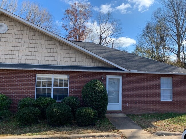 Foto del edificio - 677-679