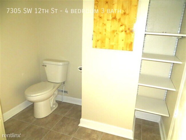 Foto del edificio - 7305 SW 12th St