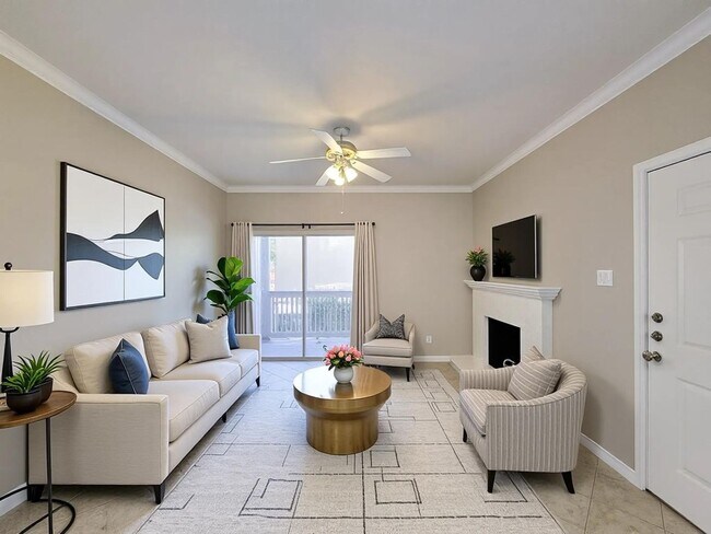 Foto del edificio - Prime Location in West University Area! First floor unit with open floor plan, tile floors throug...