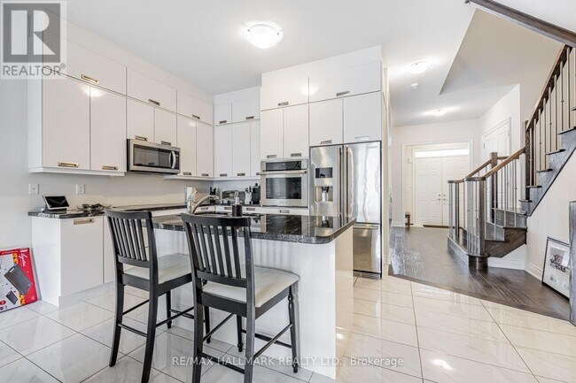 Building Photo - 7 Calamint Ln