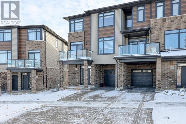 Photo du bâtiment - 2612 Sheffield Blvd