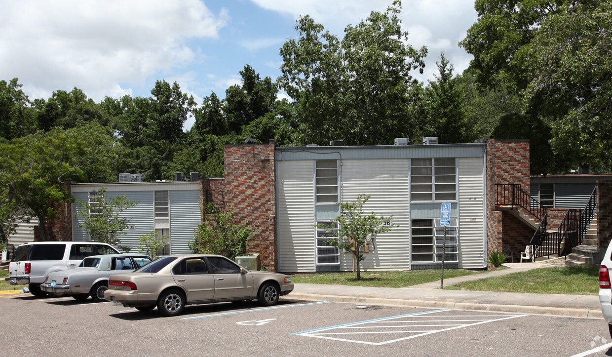 Foto del edificio - Oakwood Villa