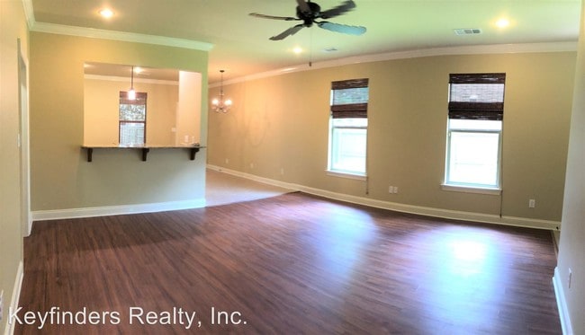 Building Photo - 3 br, 2 bath House - 10415 Grace Ln.