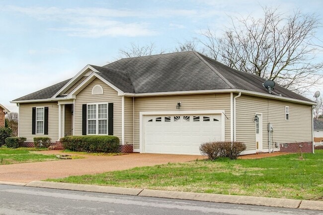 Building Photo - 173 Putter Point Dr