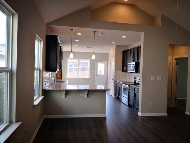 Foto del edificio - 723 Speckled Alder Dr