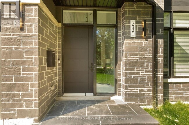 Building Photo - 245 Bronte Rd