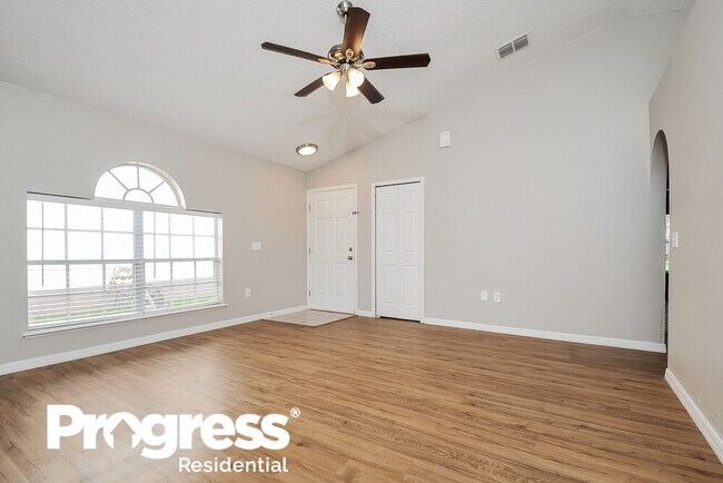 Building Photo - 30250 Rattana Ct