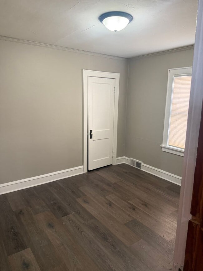 Building Photo - 2444 N 55th St