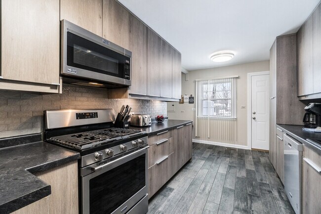 Foto del edificio - 920 Apple St