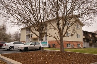 Building Photo - 2153 27th Ave Ct