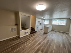 Building Photo - 1362 E 3900 S