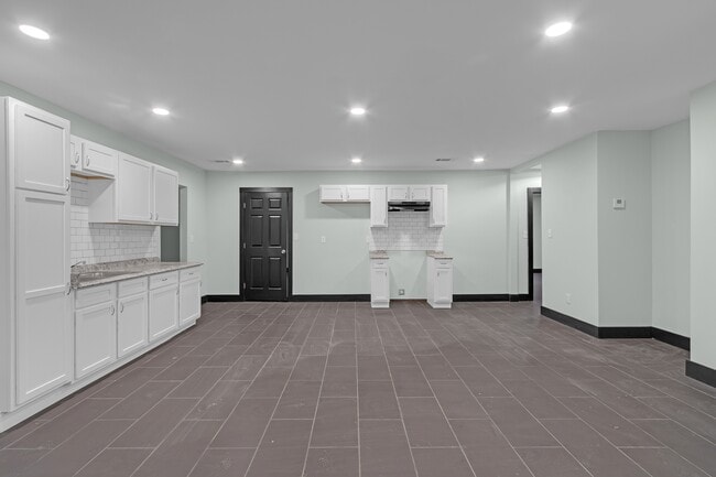 Photo - 1697 Baine Ave House