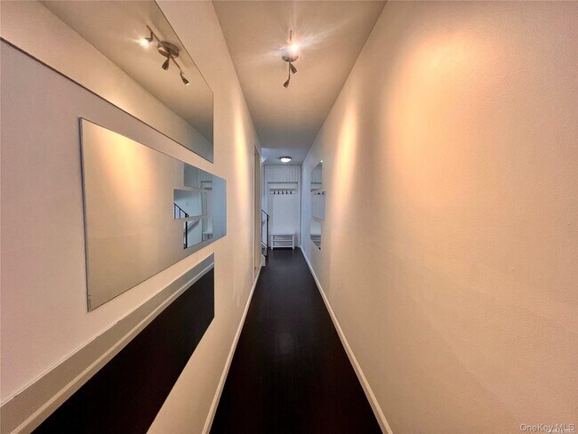 Foto del edificio - 216-18 39th Ave