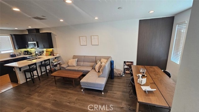 Foto del edificio - 8073 Ackerman St