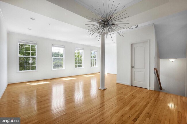 Foto del edificio - 9803 Sweet Maple Ln