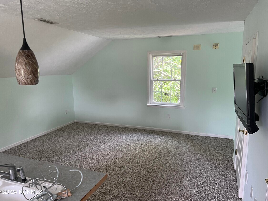 Foto del edificio - 350 NW Broad St