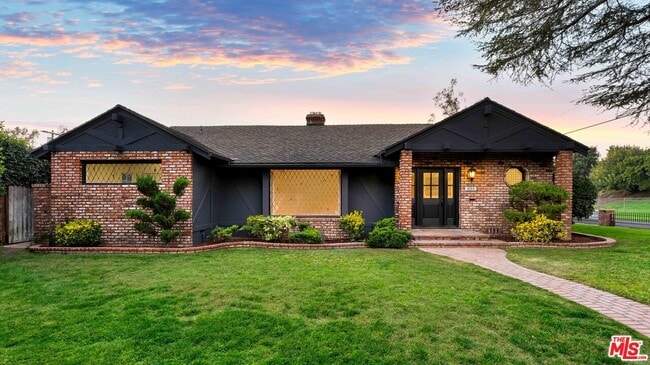 Foto del edificio - 4559 Morella Ave