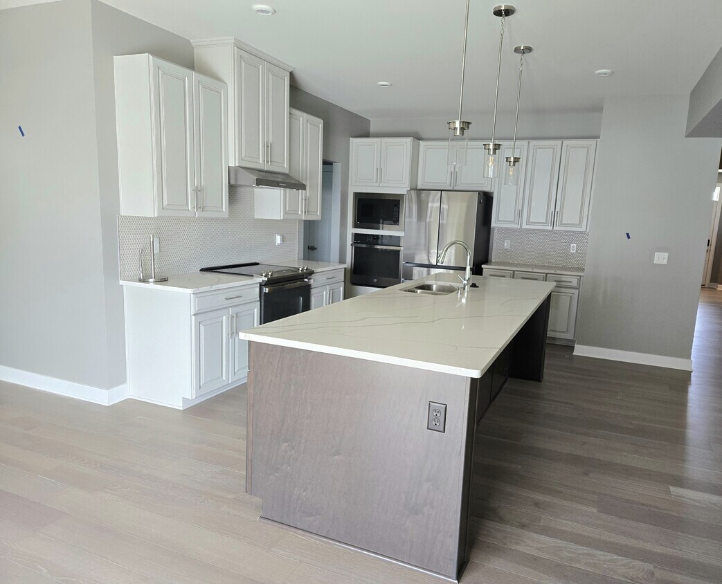 Building Photo - 3220 Firerock Dr