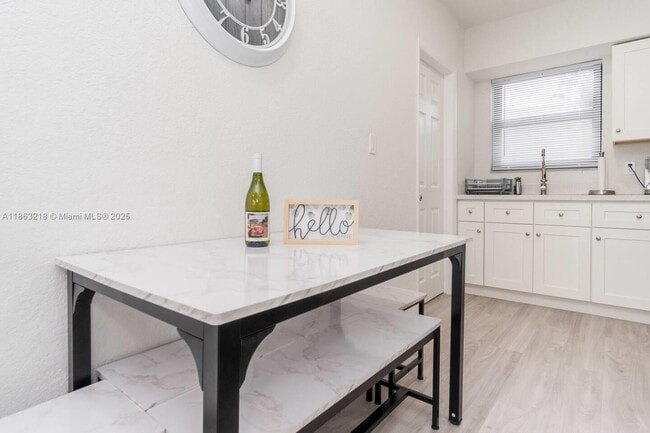 Foto del edificio - 7815 NW 5th Ct