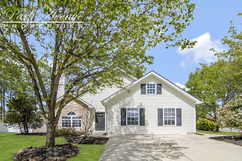 Primary Photo - 2831 Bombay Dr