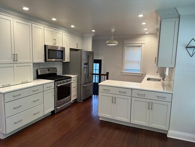 Foto del edificio - Webster Schools, Charming 2BD 2Bth Home Co...