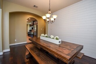 Building Photo - 26230 Rustic Woods Ln