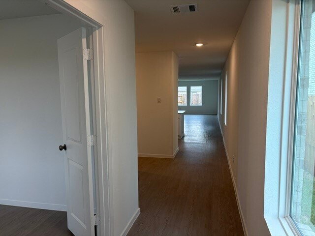 Building Photo - 3020 Huntersville Dr