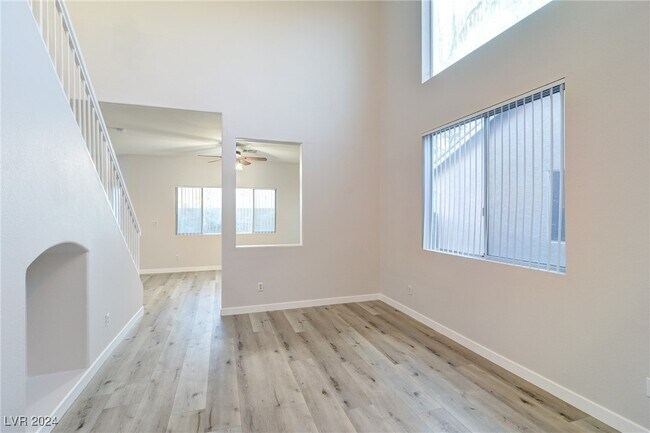 Building Photo - 952 Clear Diamond Ave