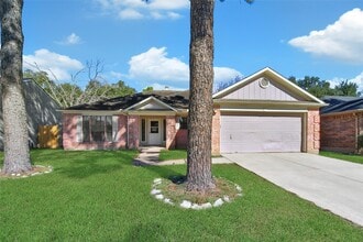 Building Photo - 17910 Autumn Hills Dr