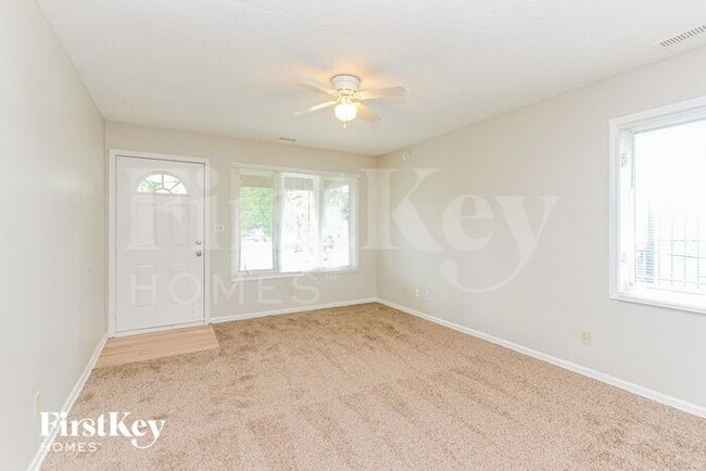 Building Photo - 1351 S Pershing Ave