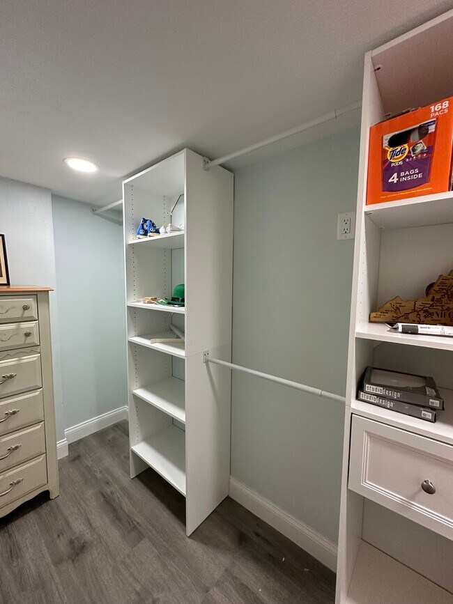 5900 Shore Blvd S Unit 708, Gulfport, FL 33707 Condo for Rent in