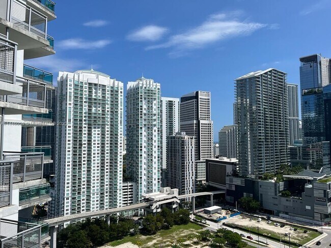 Building Photo - 350 S Miami Ave