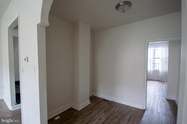 Building Photo - 2030 Madison Ave