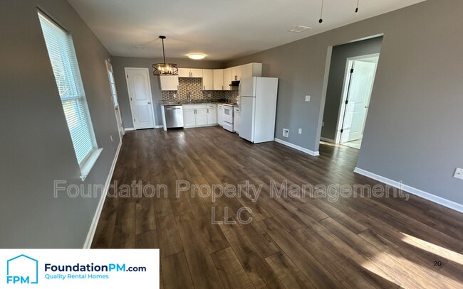 Foto del edificio - 3660 Grey Rd