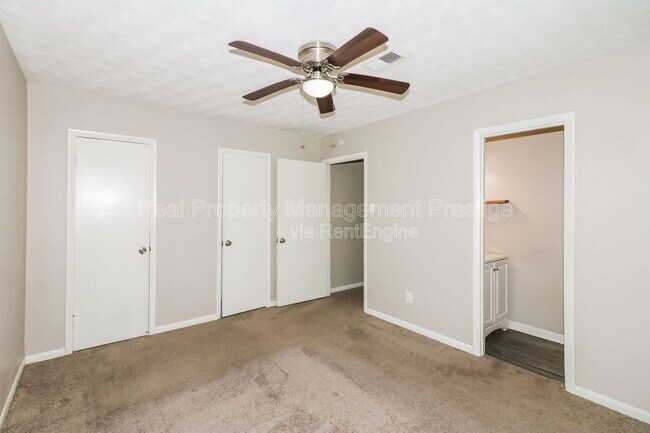 Foto del edificio - 517 N Linden Dr