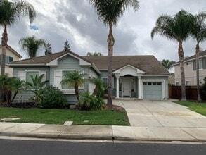 Building Photo - 1412 Charisma Way
