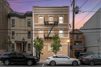 Building Photo - 2505 Central Ave