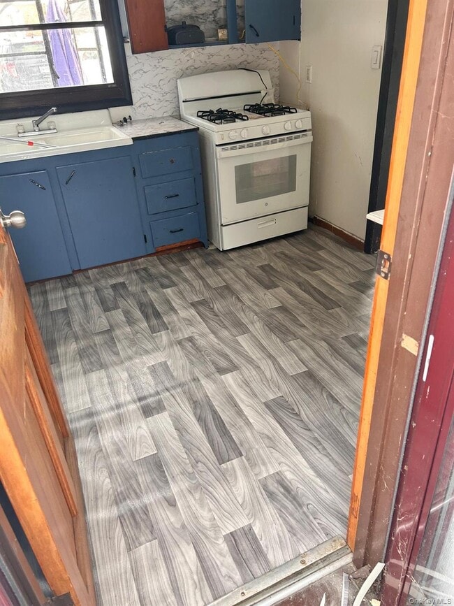 Foto del edificio - 5 Goldman Rd