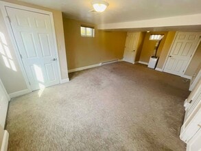 Building Photo - 128 Forest Dr