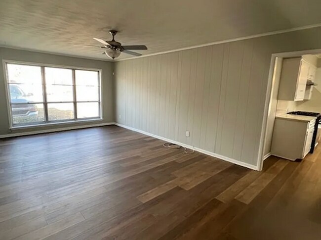Foto del edificio - 3000 Savannah St