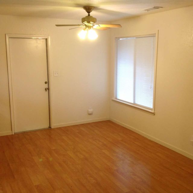 Foto del edificio - 2801 Keller St