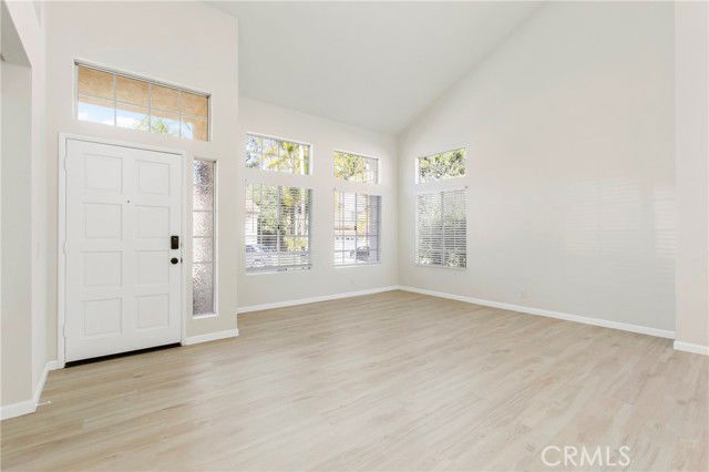 Foto del edificio - 24452 Kings View